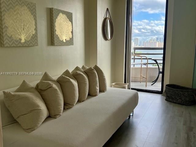 3300 NE 191st St 1916, Aventura, FL 33180