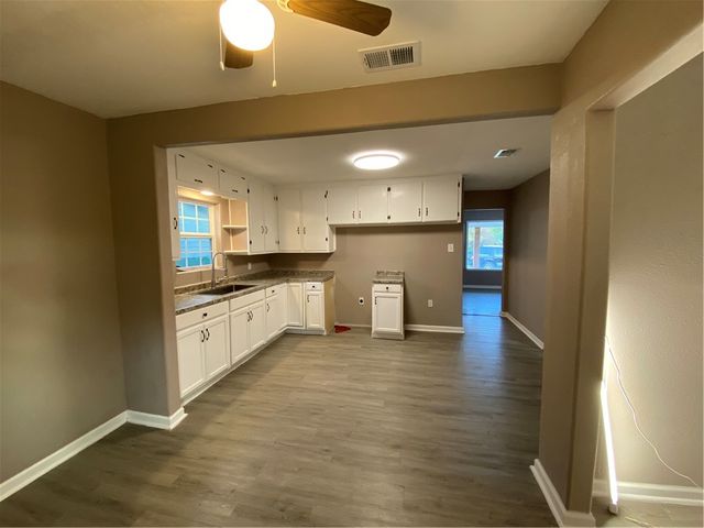 937 Nandina Dr, Corpus Christi, TX 78408