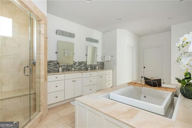 877 Highland Terrace NE, Atlanta, GA 30306