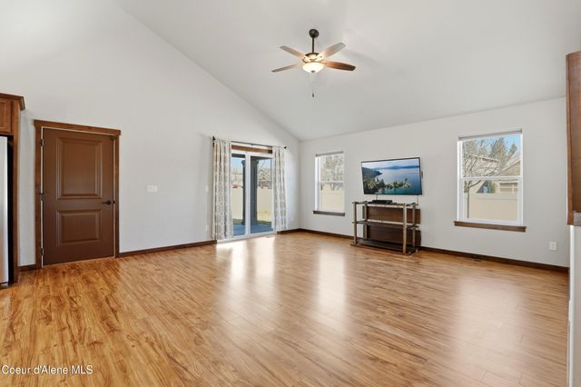 6661 N Cornwall St, Coeur D'alene, ID 83815