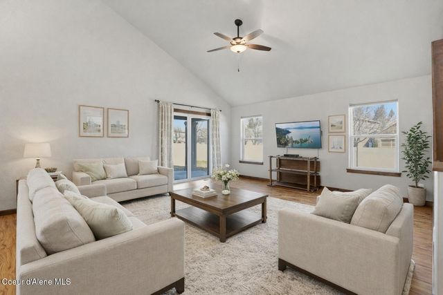 6661 N Cornwall St, Coeur D'alene, ID 83815