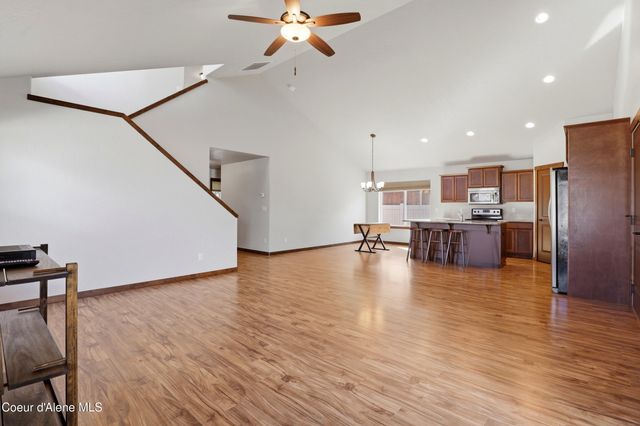 6661 N Cornwall St, Coeur D'alene, ID 83815