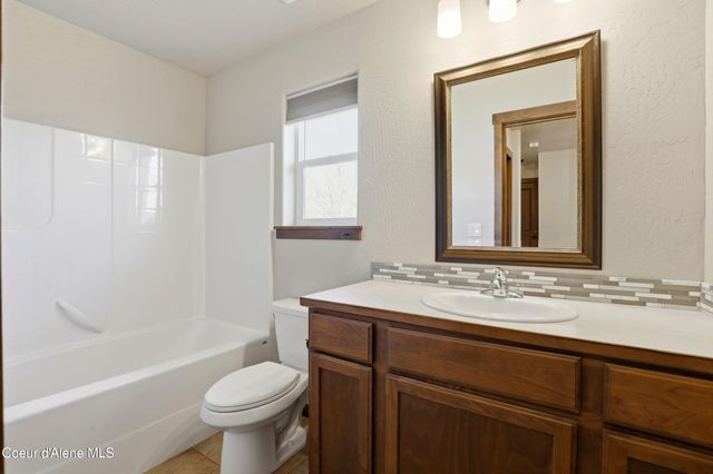 6661 N Cornwall St, Coeur D'alene, ID 83815