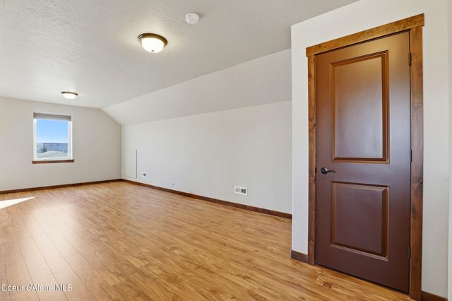 6661 N Cornwall St, Coeur D'alene, ID 83815