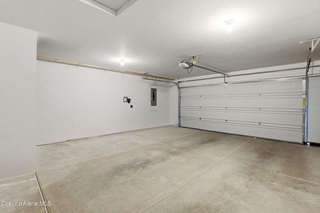 6661 N Cornwall St, Coeur D'alene, ID 83815