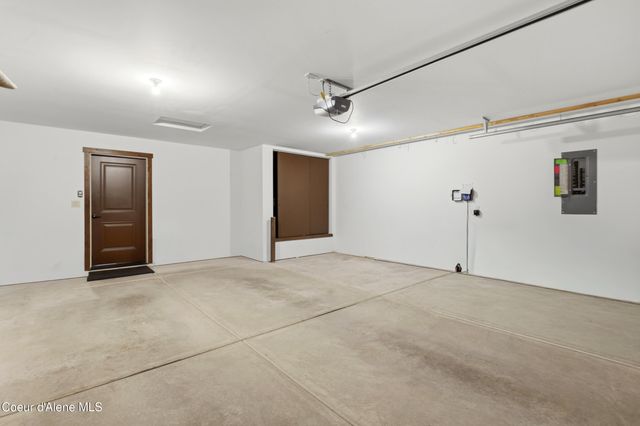 6661 N Cornwall St, Coeur D'alene, ID 83815