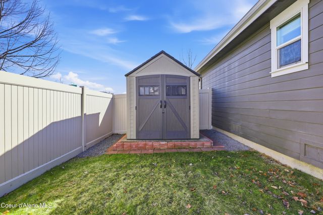 6661 N Cornwall St, Coeur D'alene, ID 83815