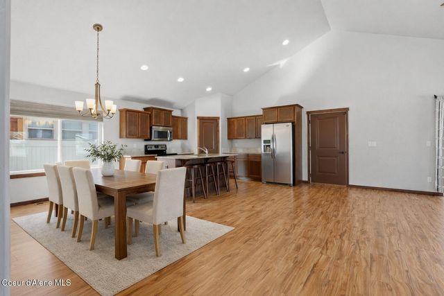 6661 N Cornwall St, Coeur D'alene, ID 83815