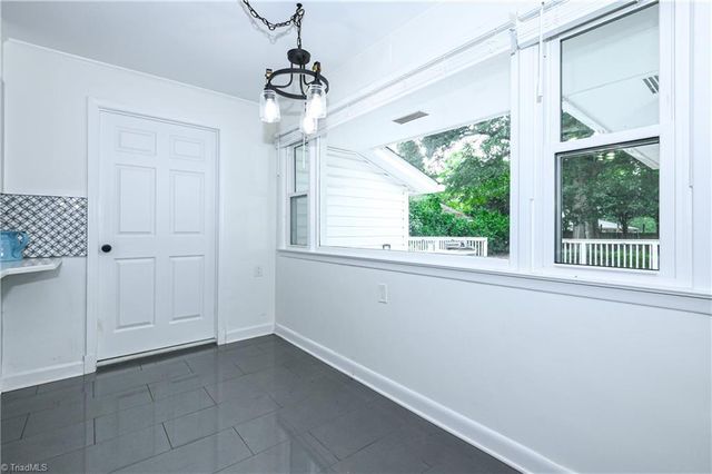 3917 W Friendly Avenue, Greensboro, NC 27410