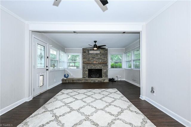3917 W Friendly Avenue, Greensboro, NC 27410