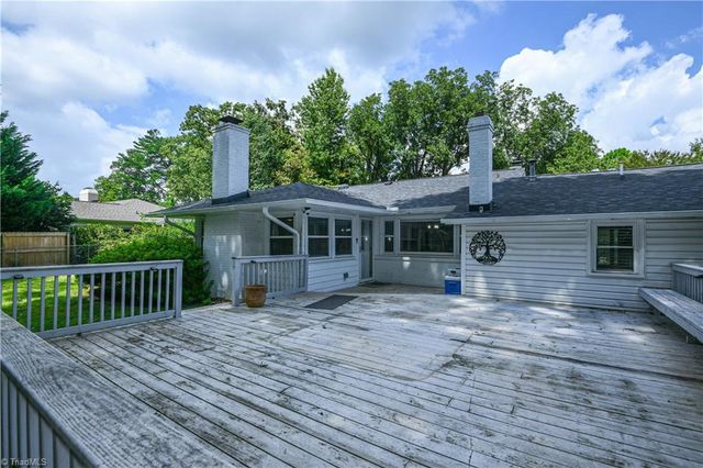 3917 W Friendly Avenue, Greensboro, NC 27410