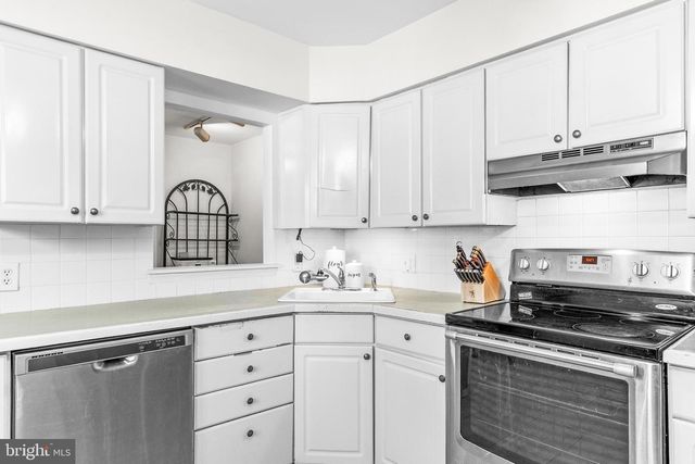 820 LAKE AVE, Woodbury Heights, NJ 08097