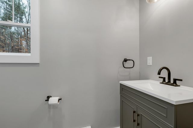 207 Pease Road, Meredith, NH 03253