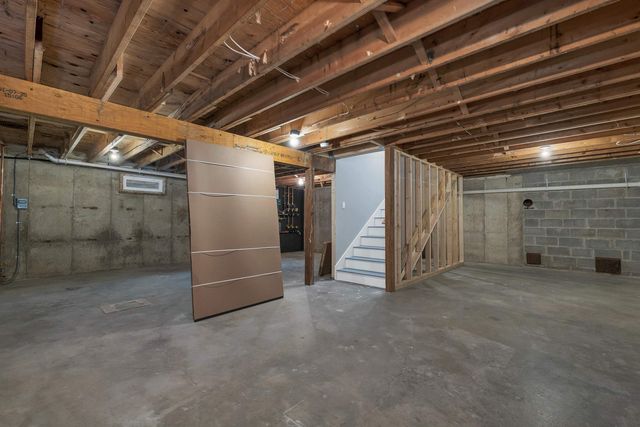 207 Pease Road, Meredith, NH 03253