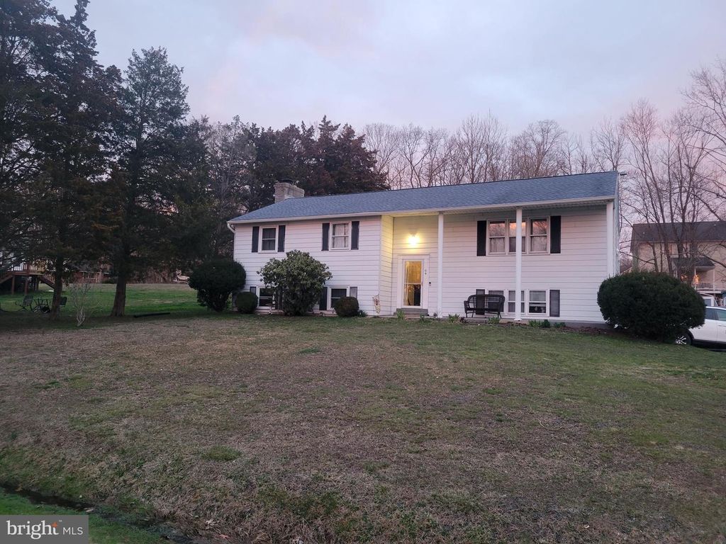 64 AVALON AVE, Elkton, MD 21921