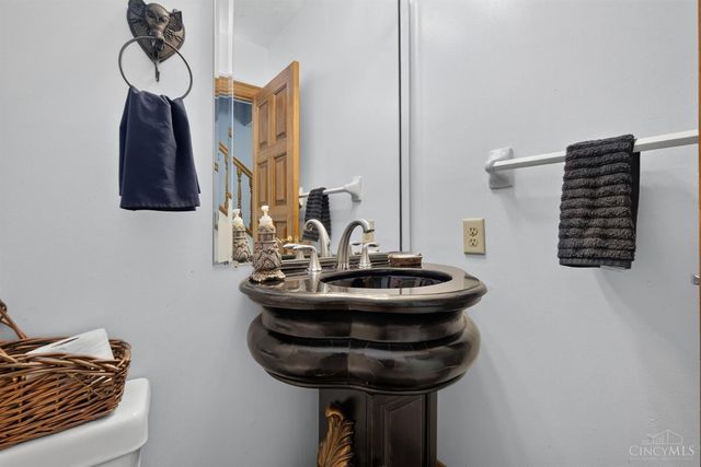 861 Kelsey Court, Washington Twp, OH 45458