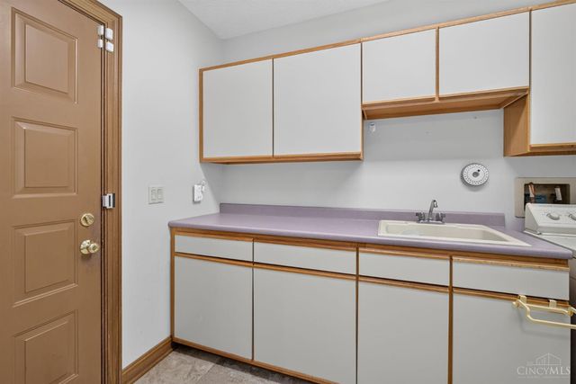 861 Kelsey Court, Washington Twp, OH 45458