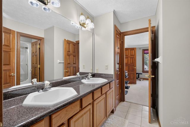 861 Kelsey Court, Washington Twp, OH 45458