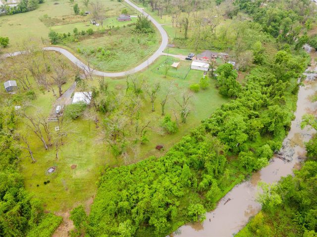 1026 Colony Drive, Angleton, TX 77515