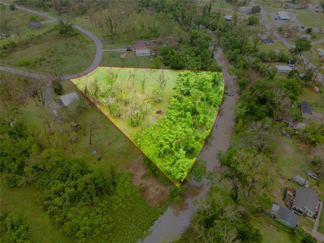1026 Colony Drive, Angleton, TX 77515