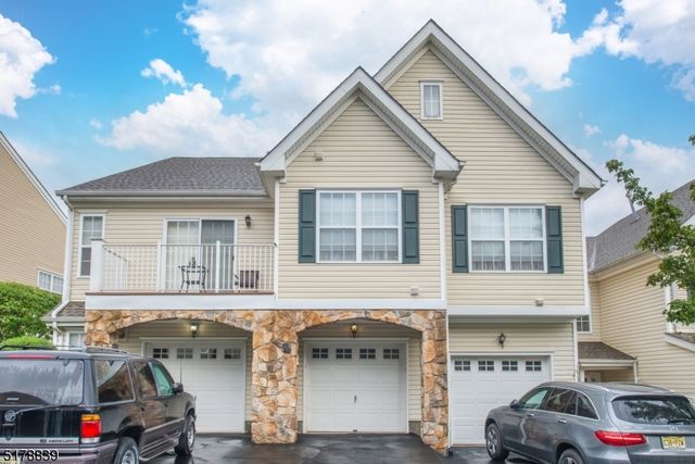 148 Mountainside Dr