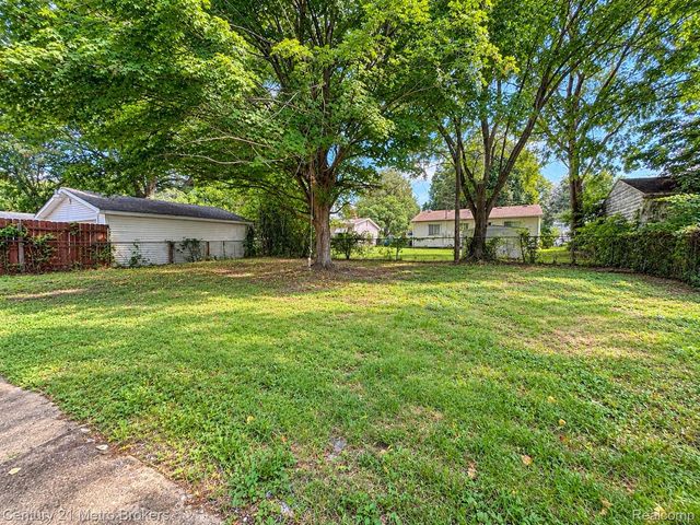 6418 Valorie Lane, Flint, MI 48504