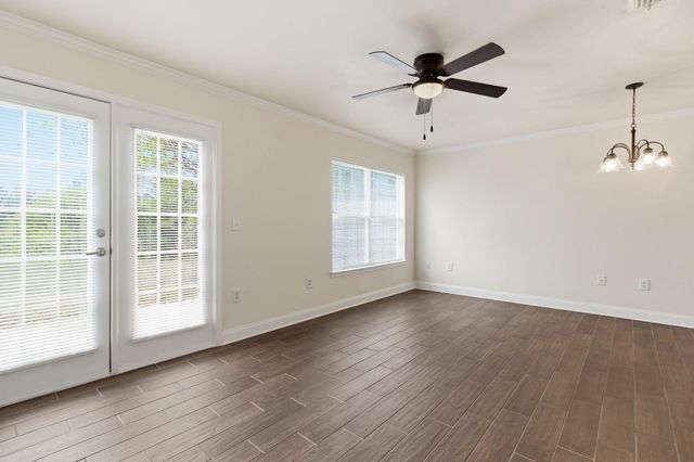 551 Wingspan Way, Crestview, FL 32536
