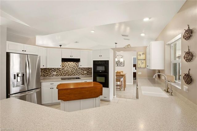 122 SE 29th ST, Cape Coral, FL 33904