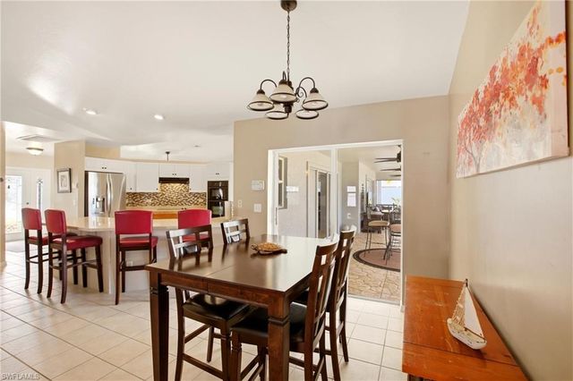 122 SE 29th ST, Cape Coral, FL 33904