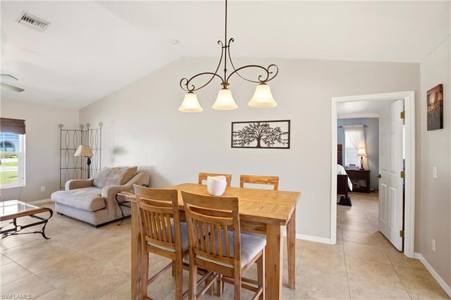 122 SE 29th ST, Cape Coral, FL 33904