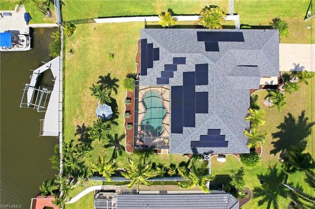 122 SE 29th ST, Cape Coral, FL 33904