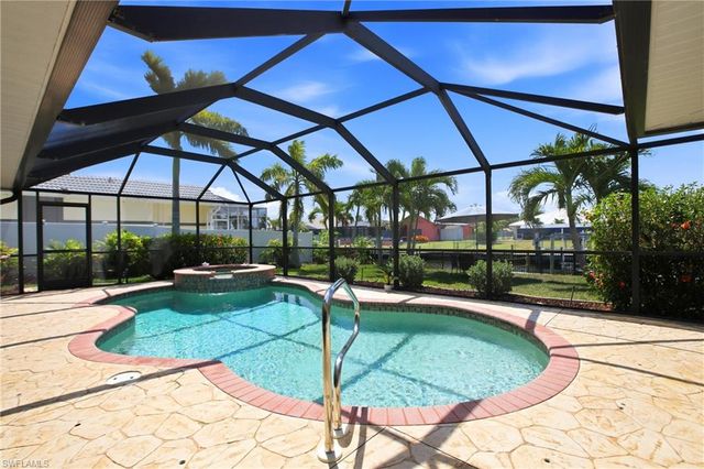 122 SE 29th ST, Cape Coral, FL 33904