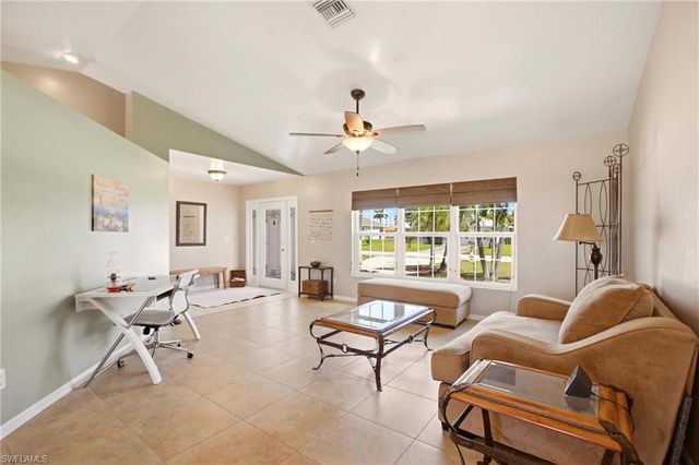 122 SE 29th ST, Cape Coral, FL 33904