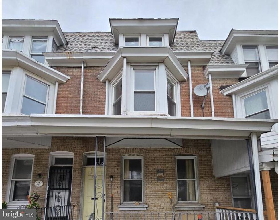 231 E MARSHALL STREET, Norristown, PA 19401