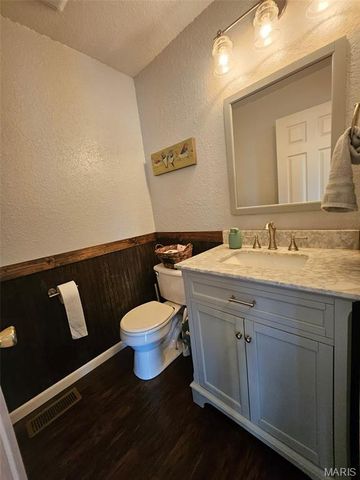 20381 Heritage Road, St Robert, MO 65584