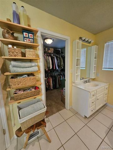 20381 Heritage Road, St Robert, MO 65584