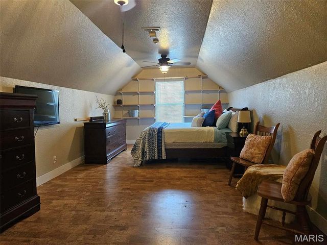 20381 Heritage Road, St Robert, MO 65584