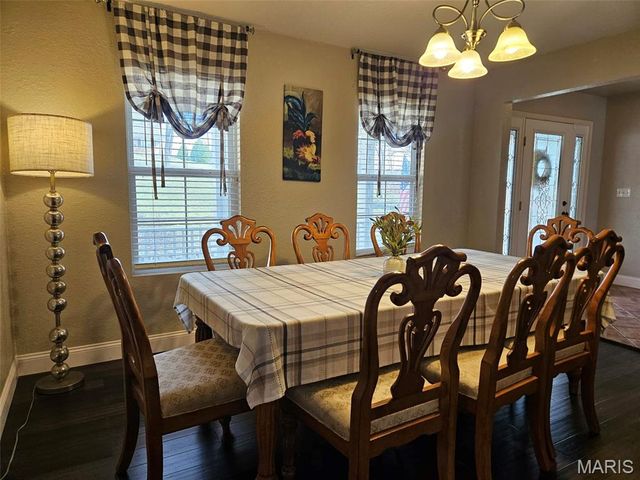 20381 Heritage Road, St Robert, MO 65584