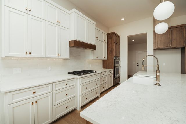 5566 E Cavalcade Lane, Springfield, MO 65802