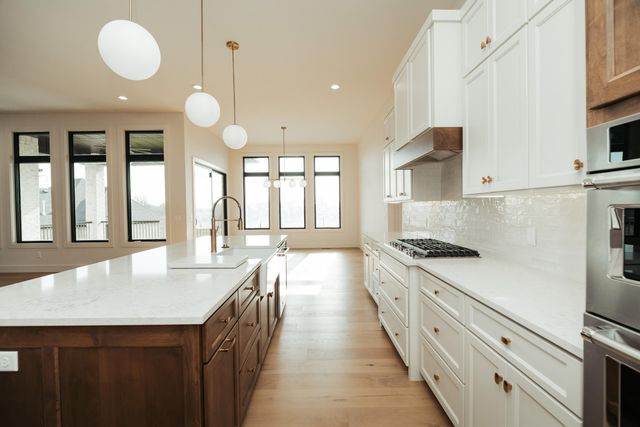 5566 E Cavalcade Lane, Springfield, MO 65802