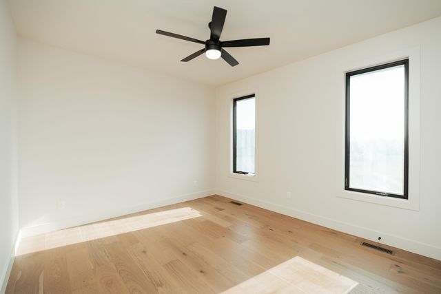 5566 E Cavalcade Lane, Springfield, MO 65802