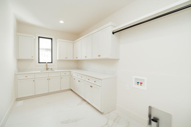 5566 E Cavalcade Lane, Springfield, MO 65802