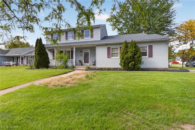 438 Hampton Drive, Elyria, OH 44035