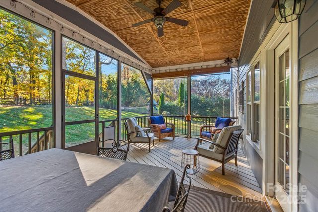 155 Huntfield Way, Mooresville, NC 28117