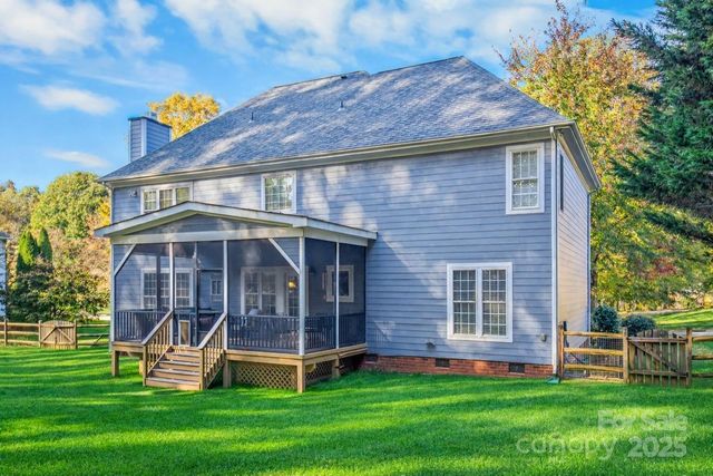 155 Huntfield Way, Mooresville, NC 28117