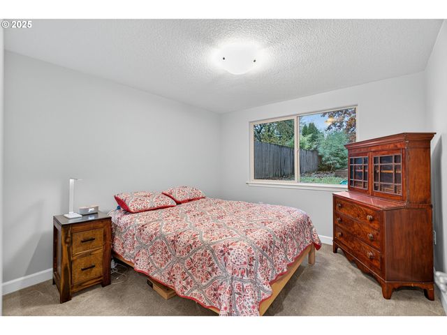 9965 Sw PIMLICO Ter, Beaverton, OR 97008