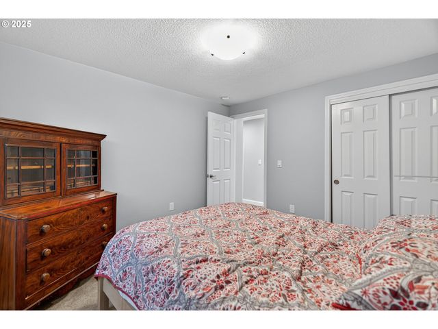 9965 Sw PIMLICO Ter, Beaverton, OR 97008