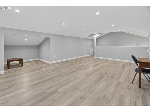 9965 Sw PIMLICO Ter, Beaverton, OR 97008