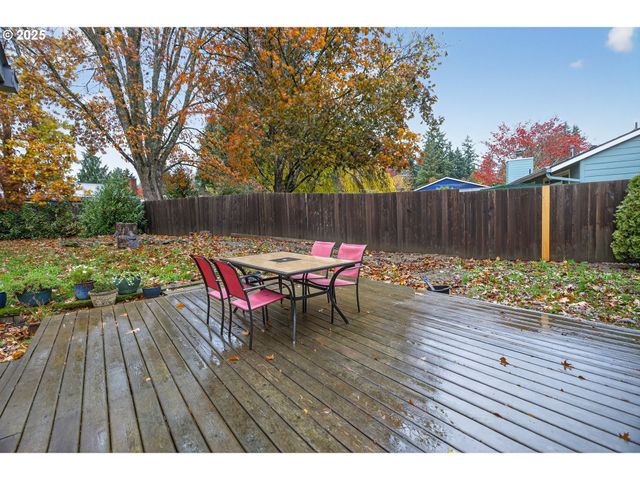 9965 Sw PIMLICO Ter, Beaverton, OR 97008