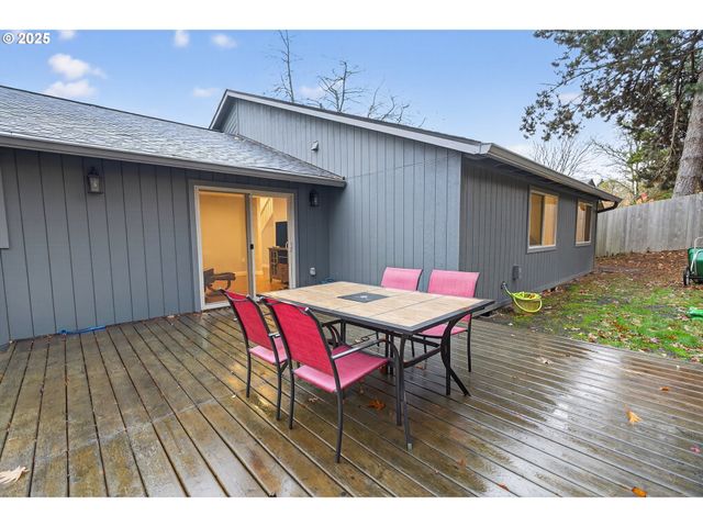 9965 Sw PIMLICO Ter, Beaverton, OR 97008